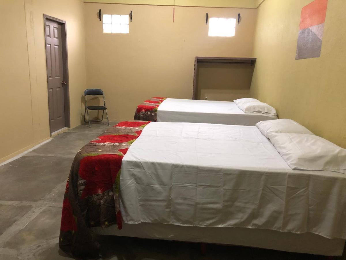Hotel Casa Vieja La Ceiba Extérieur photo